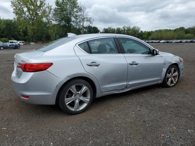 19VDE1F76DE006291 - 2013 ACURA ILX 20 TECH SILVER photo 3