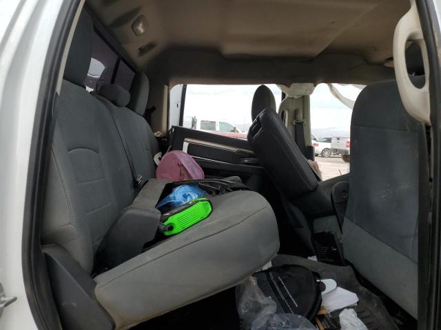 3C6UR5DL4HG725396 - 2017 RAM 2500 SLT WHITE photo 10