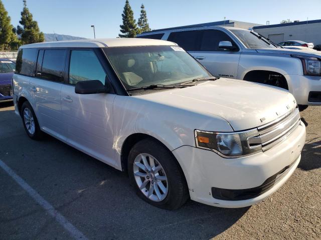 2FMGK5B80DBD12800 - 2013 FORD FLEX SE WHITE photo 4