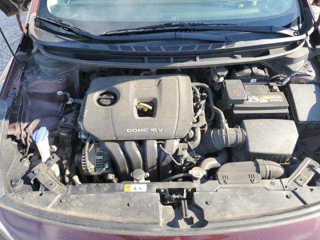 3KPFL4A78JE170846 - 2018 KIA FORTE LX Темно-червоний фото 11