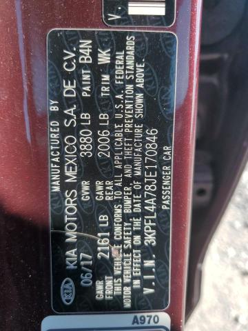 3KPFL4A78JE170846 - 2018 KIA FORTE LX Темно-червоний фото 12