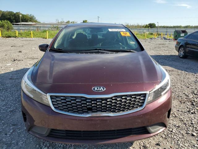 3KPFL4A78JE170846 - 2018 KIA FORTE LX Темно-червоний фото 5