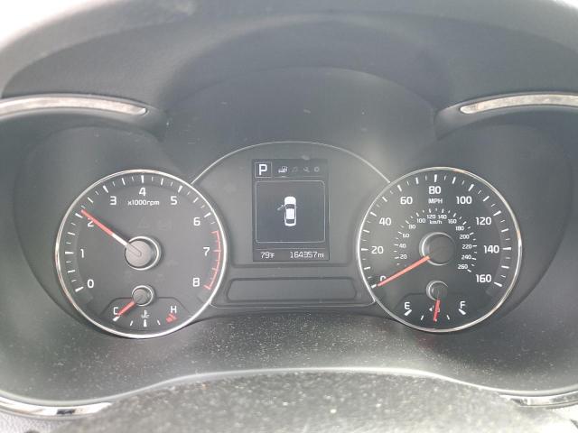 3KPFL4A78JE170846 - 2018 KIA FORTE LX Темно-червоний фото 9