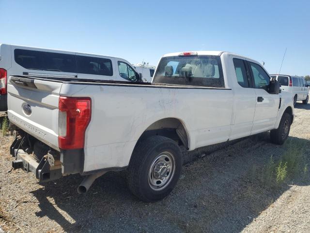 1FT7X2A61JEB30110 - 2018 FORD F250 SUPER DUTY თეთრი ფოტო 3