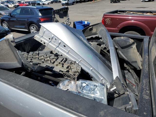 3C6RR7LT8KG622475 - 2019 RAM 1500 CLASSIC SLT Srebrny zdjęcie 12