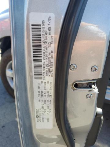 3C6RR7LT8KG622475 - 2019 RAM 1500 CLASSIC SLT Srebrny zdjęcie 13