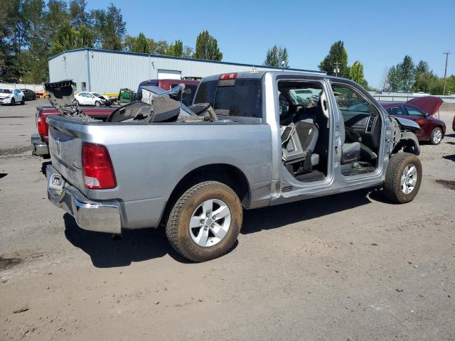 3C6RR7LT8KG622475 - 2019 RAM 1500 CLASSIC SLT Srebrny zdjęcie 3