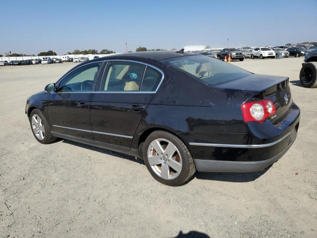 WVWAK73C18P082658 - 2008 VOLKSWAGEN PASSAT KOMFORT BLACK photo 2