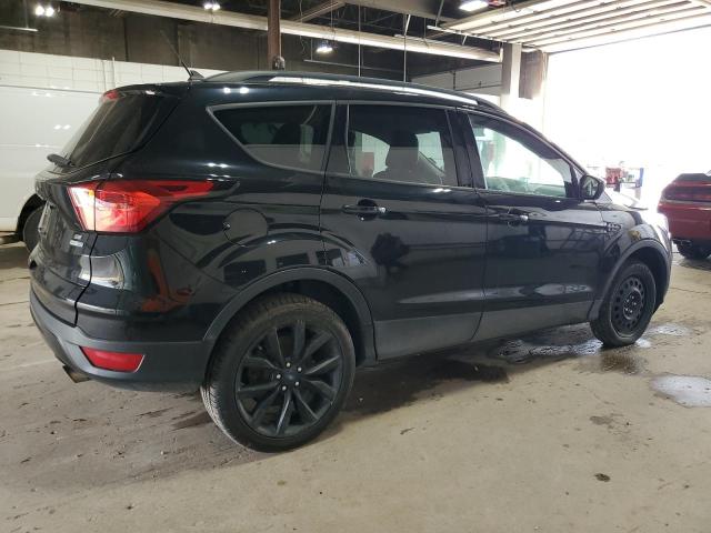 1FMCU9GD7KUC03750 - 2019 FORD ESCAPE SE Negro foto 3