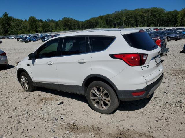 1FMCU9GD5KUA43755 - 2019 FORD ESCAPE SE Biały zdjęcie 2