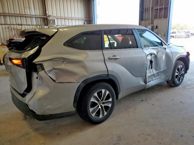 5TDKDRAHXPS014968 - 2023 TOYOTA HIGHLANDER L ვერცხლისფერი ფოტო 3