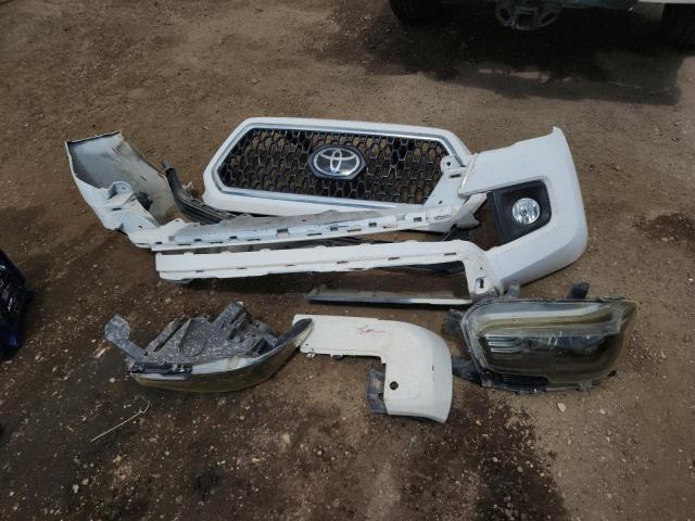 3TMCZ5AN3JM164612 - 2018 TOYOTA TACOMA DOUBLE CAB Ақ фото 12