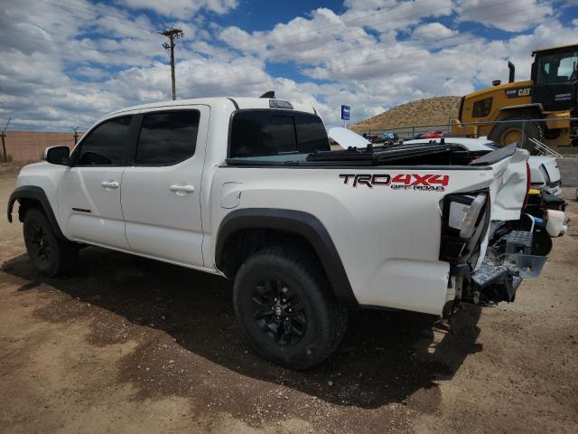 3TMCZ5AN3JM164612 - 2018 TOYOTA TACOMA DOUBLE CAB Ақ фото 2