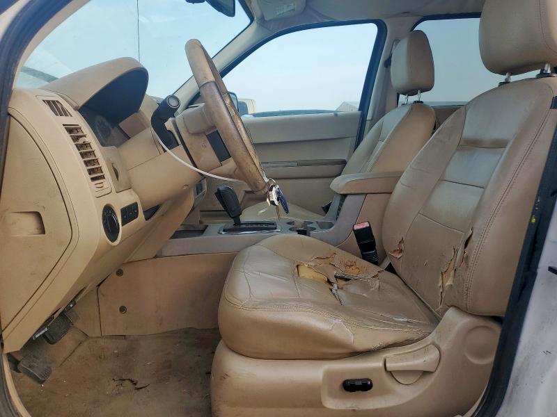 1FMCU031X8KB14637 - 2008 FORD ESCAPE XLT WHITE photo 7