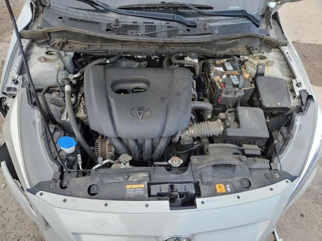 3MYDLBYV7KY514748 - 2019 TOYOTA YARIS L SILVER photo 11