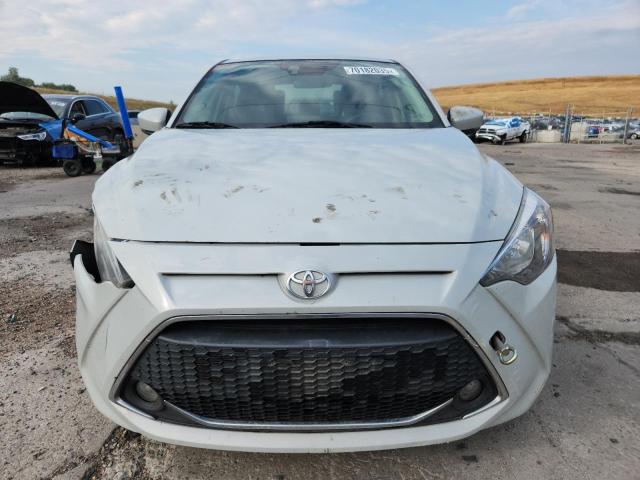 3MYDLBYV7KY514748 - 2019 TOYOTA YARIS L SILVER photo 5