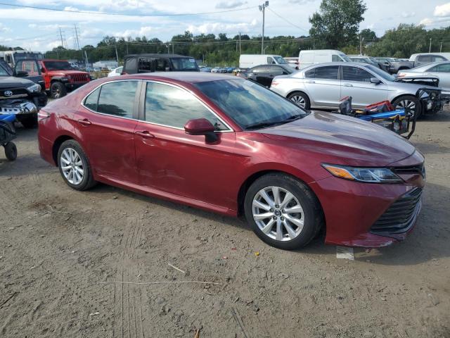 4T1C11AK4LU929424 - 2020 TOYOTA CAMRY LE RED photo 4