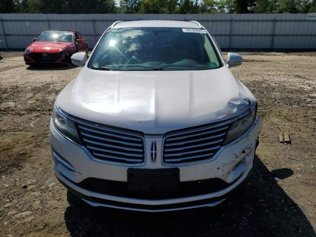 5LMCJ2D91HUL16972 - 2017 LINCOLN MKC SELECT თეთრი ფოტო 5
