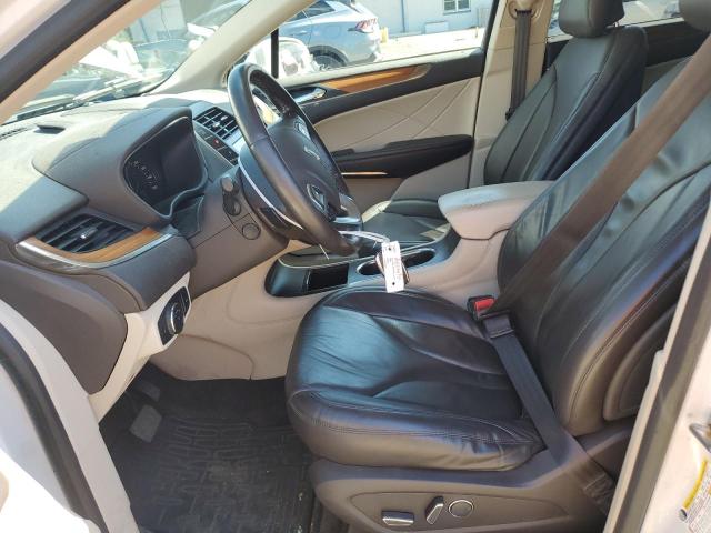 5LMCJ2D91HUL16972 - 2017 LINCOLN MKC SELECT თეთრი ფოტო 7