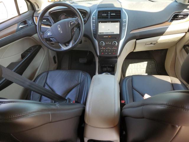 5LMCJ2D91HUL16972 - 2017 LINCOLN MKC SELECT თეთრი ფოტო 8
