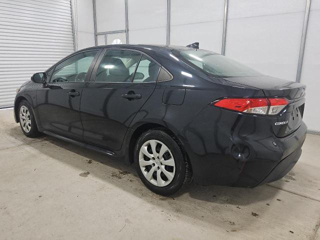 5YFEPMAE6MP172595 - 2021 TOYOTA COROLLA LE Negro foto 2