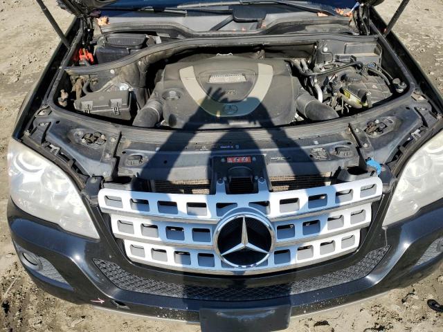 4JGBB8GBXAA556512 - 2010 MERCEDES-BENZ ML 350 4MATIC BLACK photo 11