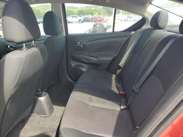 3N1CN7AP3JL868617 - 2018 NISSAN VERSA S Rot Foto 10