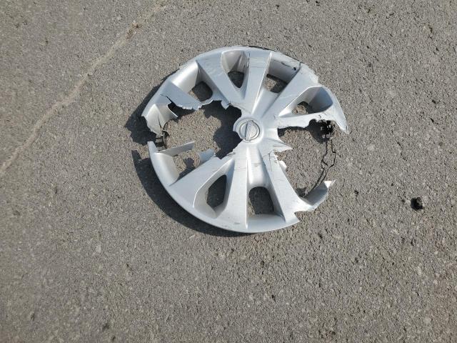 3N1CN7AP3JL868617 - 2018 NISSAN VERSA S Rot Foto 12