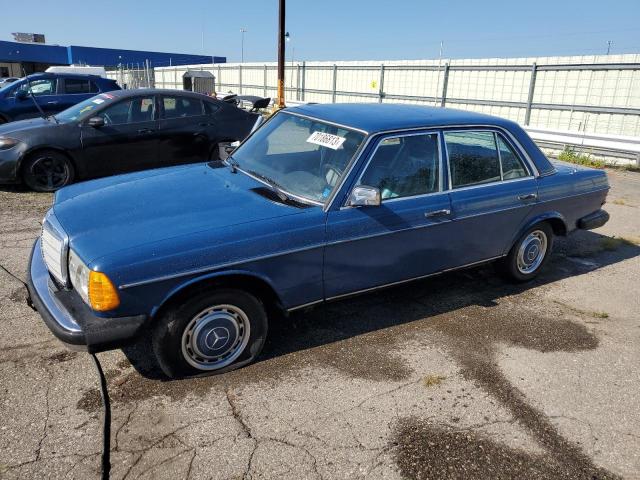 WDBAB23A5DB387717 - 1983 MERCEDES-BENZ 240 D BLUE photo 1