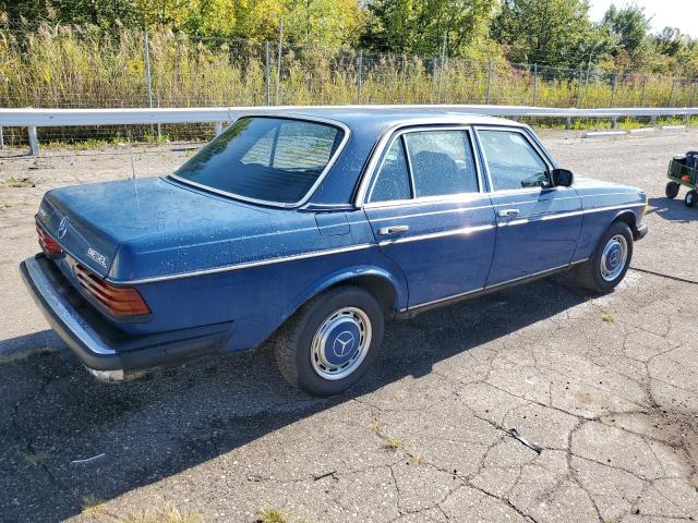 WDBAB23A5DB387717 - 1983 MERCEDES-BENZ 240 D BLUE photo 3