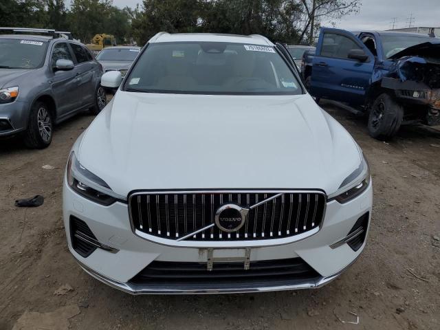 YV4BR0DL0N1977575 - 2022 VOLVO XC60 T8 RECHARGE INSCRIPTION WHITE photo 5