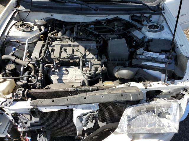 1YVGF22C025303666 - 2002 MAZDA 626 LX WHITE photo 11