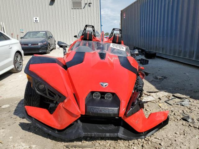 57XAAPFAFXF510080 - 2015 POLARIS SLINGSHOT RED photo 2