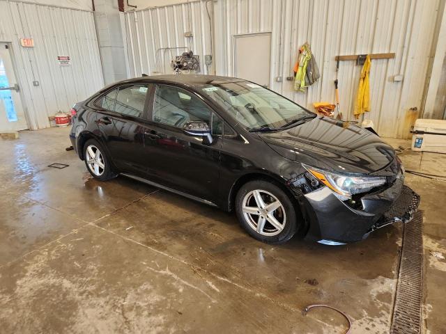 5YFEPMAE5MP263308 - 2021 TOYOTA COROLLA LE შავი ფოტო 4