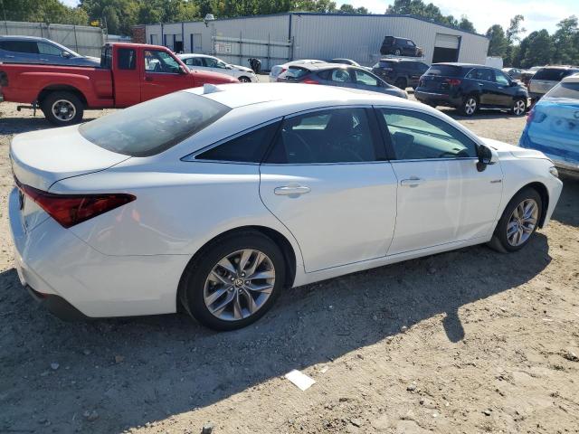 4T1A21FB8LU017926 - 2020 TOYOTA AVALON XLE WHITE photo 3