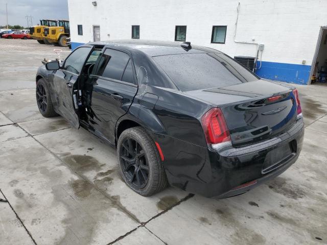 2C3CCAGG5KH586257 - 2019 CHRYSLER 300 S BLACK photo 2