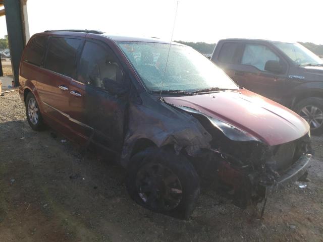 2A4RR8DG6BR656290 - 2011 CHRYSLER TOWN & COU TOURING L RED photo 4