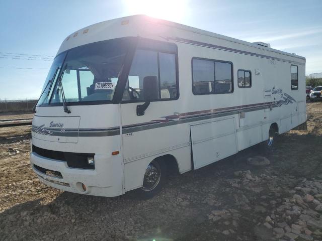 1GBLP37J3W3310129 - 1998 CHEVROLET MOTORHOME WHITE photo 2