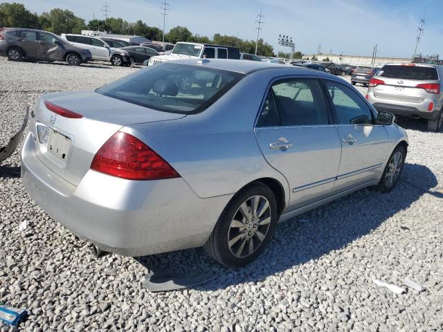 1HGCM66547A085907 - 2007 HONDA ACCORD EX SILVER photo 3