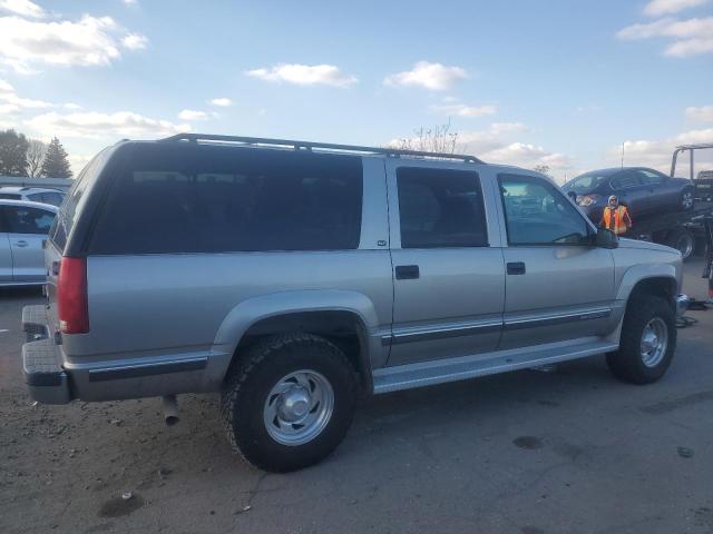 3GKGK26J2XG529786 - 1999 GMC SUBURBAN K2500 TAN photo 3