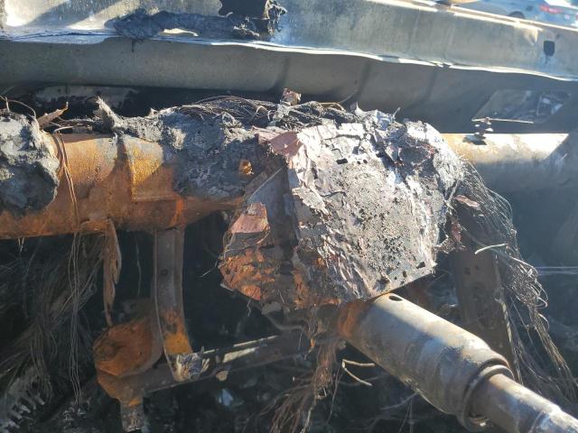 1G11C5SL1FF352258 - 2015 CHEVROLET MALIBU 1LT SILVER photo 9