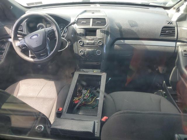 1FM5K8AR7JGA44125 - 2018 FORD EXPLORER POLICE INTERCEPTOR Silber Foto 8