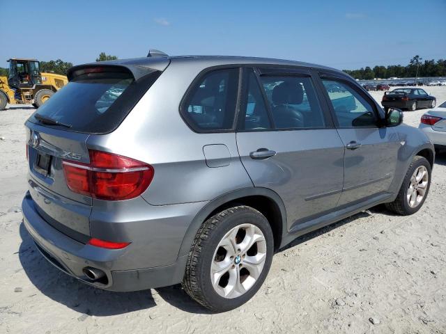 5UXZW0C54BL657686 - 2011 BMW X5 XDRIVE35D GRAY photo 3