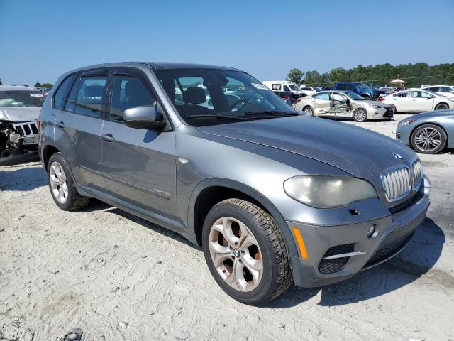 5UXZW0C54BL657686 - 2011 BMW X5 XDRIVE35D GRAY photo 4