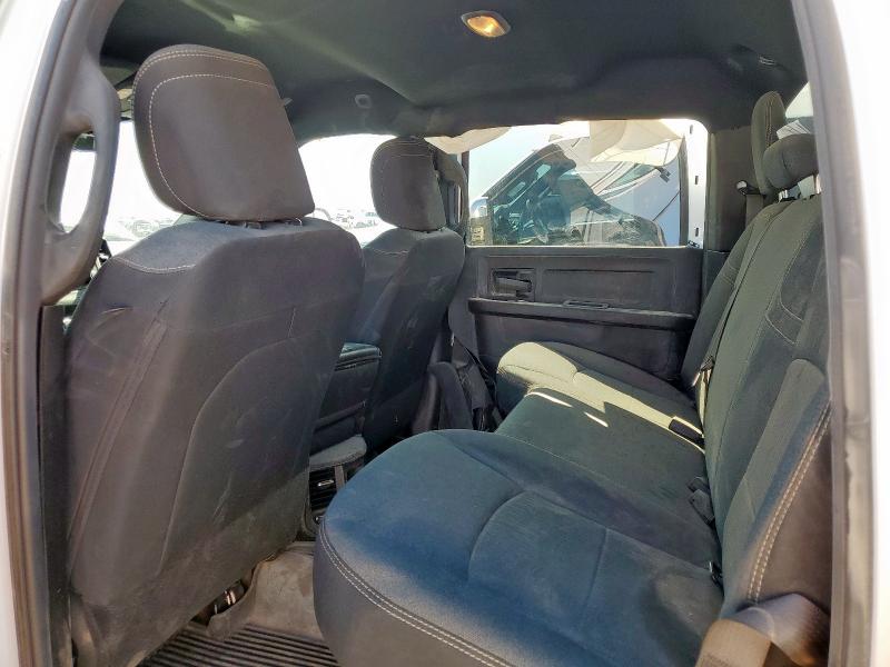 3C6UR5HLXNG251623 - 2022 RAM 2500 TRADESMAN Սպիտակ լուսանկար 10