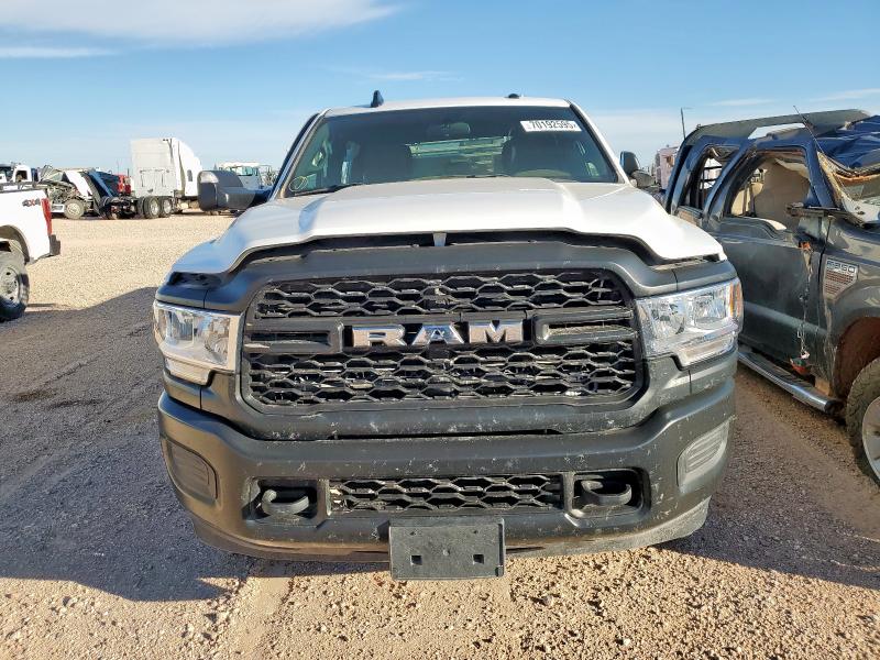 3C6UR5HLXNG251623 - 2022 RAM 2500 TRADESMAN Սպիտակ լուսանկար 5