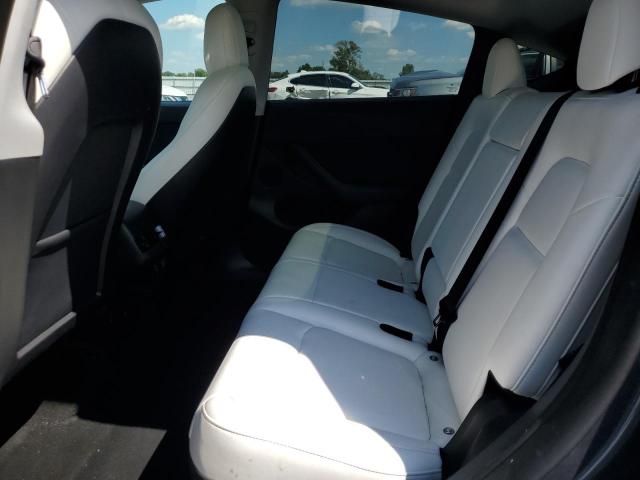 7SAYGDEF1NF530783 - 2022 TESLA MODEL Y GRAY photo 11