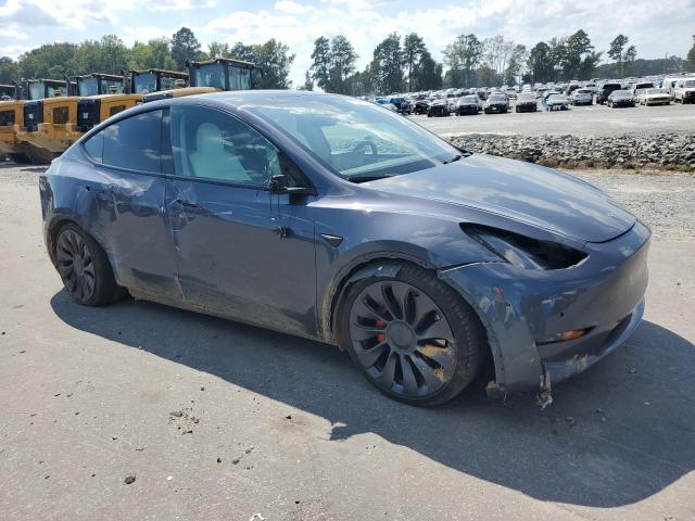 7SAYGDEF1NF530783 - 2022 TESLA MODEL Y GRAY photo 4