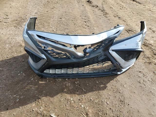 4T1G11AK5PU728591 - 2023 TOYOTA CAMRY SE NIGHT SHADE SILVER photo 12