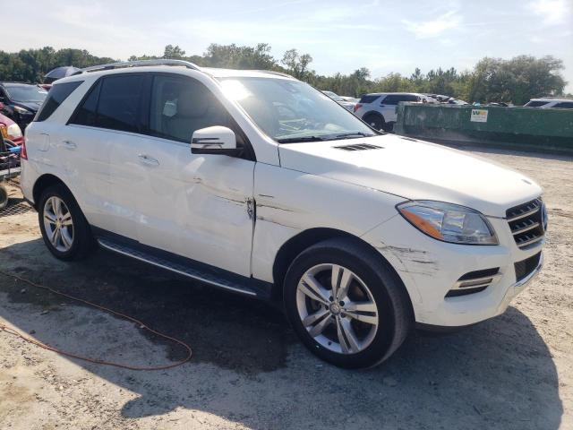 4JGDA5JB8FA549827 - 2015 MERCEDES-BENZ ML 350 თეთრი ფოტო 4